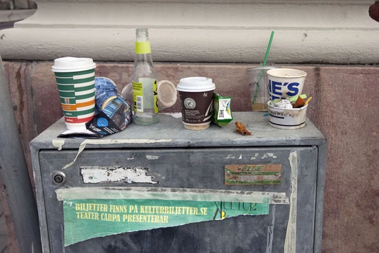 Förpackningar på elskåp